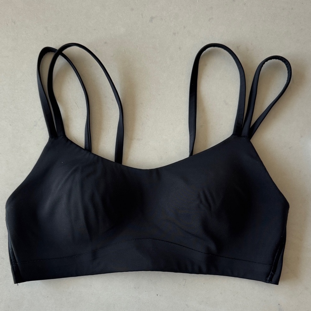 Lululemon Like a Cloud Bra
Light Support, B/C Cup, Black, Size 4